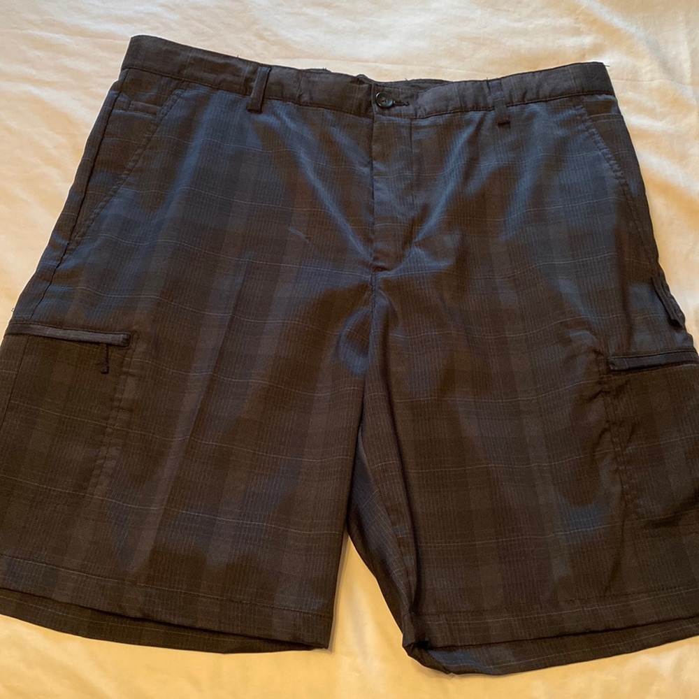 Greg Norman golf shorts